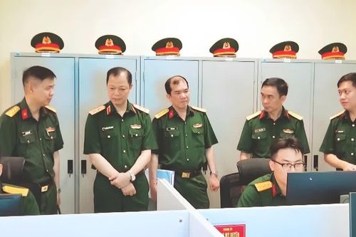 Bảo vệ thành quả cách mạng trên không gian mạng