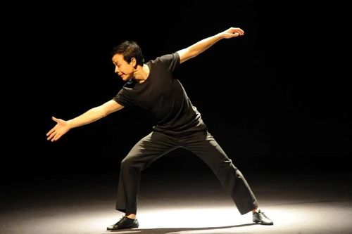 Người kể chuyện bằng ngôn ngữ hình thể