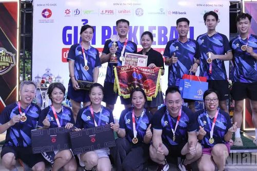 Giải Pickleball dành cho người Việt Nam tại thủ đô Vientiane