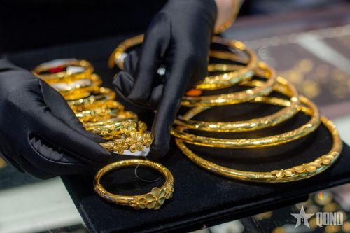 Giá vàng hôm nay (chiều 26-10): Vàng miếng DOJI giảm 300.000 đồng/lượng
