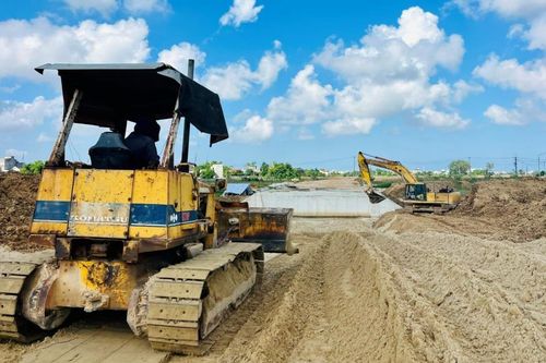 Khắc phục tình trạng thiếu nguồn vật liệu, dự án đường tránh lũ tăng tốc