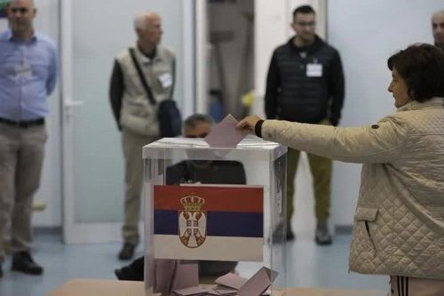 Bầu cử Quốc hội Serbia: Cựu Tổng thống Vucic thừa nhận thất bại trước liên danh được sinh viên hậu thuẫn
