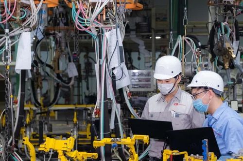 Sản xuất công nghiệp tăng hai con số, kỳ vọng nối dài đà khởi sắc