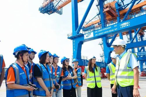 Sinh viên tốt nghiệp loại giỏi vẫn thiếu kỹ năng doanh nghiệp cần