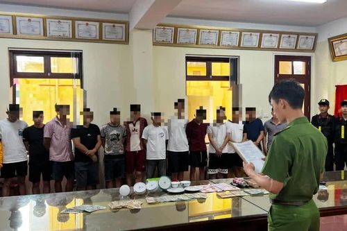 Lạng Sơn: Lập sới bạc trên đồi rừng Co Ói, tổ chức ca chơi và bảo kê thu phí