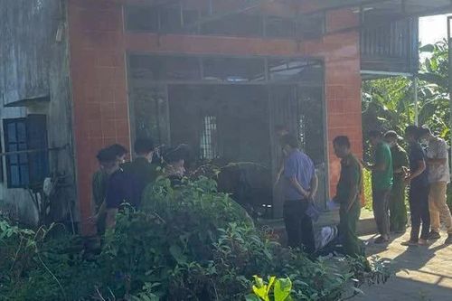 Hai cha con chết cháy trong nhà lúc rạng sáng