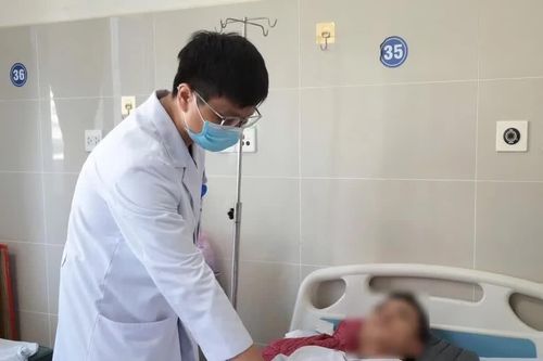Hơn 350 người ngộ độc khi ăn bánh mì Hồng Ngọc, phạt cơ sở 94 triệu đồng