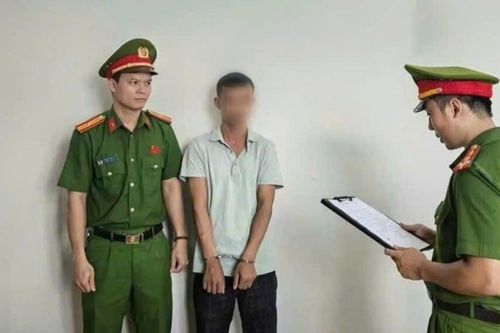 Bắt đối tượng giả mắc ung thư lừa tiền chữa bệnh
