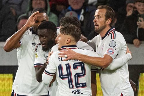 Bayern Munich hạ Freiburg, giữ ngôi đầu Bundesliga