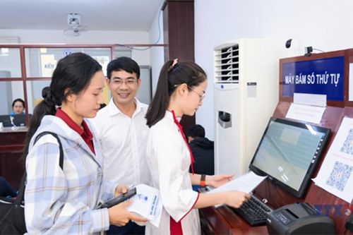 77 nhân sự và cú chuyển thần tốc 7 ngày để phục vụ 80% thủ tục hành chính