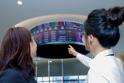 Ngân hàng Nhà nước giải thích việc kiểm soát rửa tiền với tiền bán chứng khoán, cổ tức