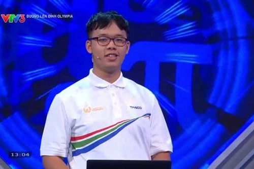 Từ cuối bảng đến vé chung kết Olympia: Nam sinh 2009 từng đỗ 4 trường chuyên, hát quốc ca 135 nước