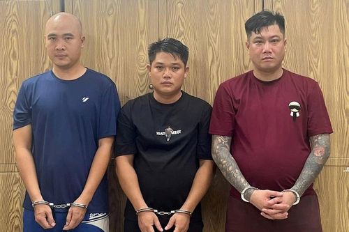 Tạm giữ giám đốc công ty môi trường cùng 2 nhân viên để điều tra hành vi cưỡng đoạt tài sản