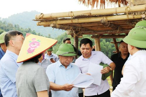 Phó Chủ tịch UBND tỉnh Nguyễn Văn Đệ chỉ đạo tháo gỡ vướng mắc, đẩy nhanh tiến độ các công trình vùng cao