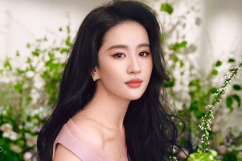 Khán giả mong chờ Lưu Diệc Phi tái xuất