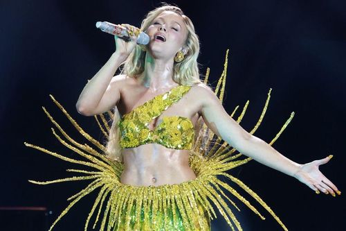 Zara Larsson lập kỷ lục với đêm diễn lớn nhất sự nghiệp