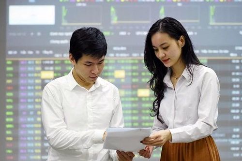 Giải pháp cải thiện 'chiều sâu' cho thị trường chứng khoán Việt Nam