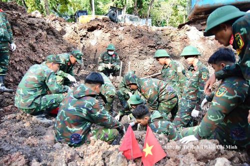 Phát hiện thêm 10 hài cốt liệt sĩ tại Công viên Lê Thị Riêng