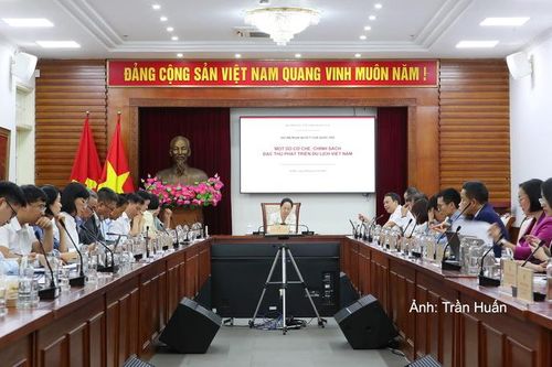 Xây dựng cơ chế, chính sách đặc thù, tạo đột phá cho du lịch Việt Nam