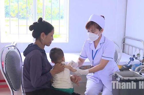 Khi trẻ em đối diện với nguy cơ gánh nặng bệnh tật kép