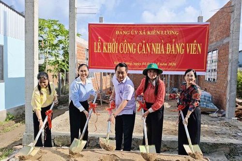 Ấm áp căn nhà đảng viên