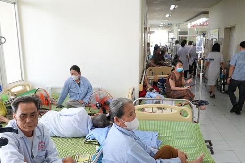 Bệnh viện Việt - Hàn Đà Nẵng quá tải