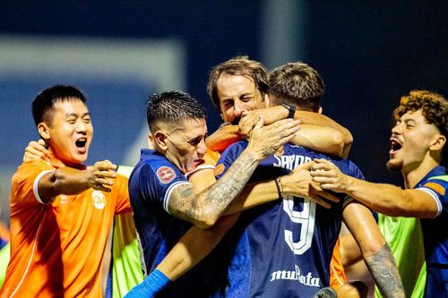 SHB Đà Nẵng 'vượt ải' Hà Nội FC