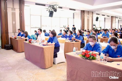 Tập huấn công tác truyền thông trong xây dựng nông thôn mới cho hơn 200 cán bộ đoàn, hội