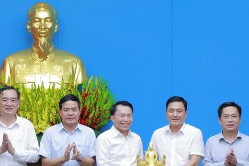Phú Thọ chia sẻ kinh nghiệm quản lý, điều hành phát triển kinh tế - xã hội với tỉnh Cao Bằng