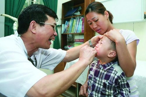 Chuyển ưu đãi thuế thành lợi ích thực chất cho học sinh, người bệnh