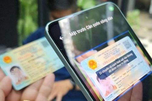 Từ CCCD đến smartphone: Cách công nghệ đang thay đổi trải nghiệm tài chính