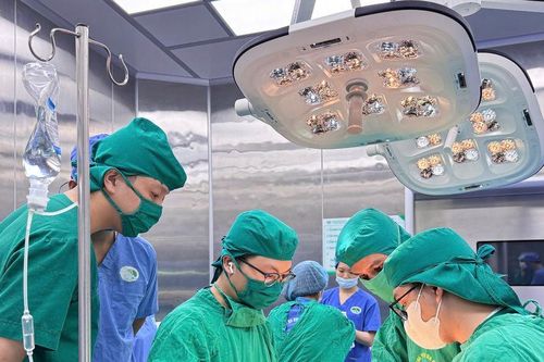 Thực hiện Đề án 1816: Bệnh viện Hữu nghị Việt Đức khảo sát nhu cầu tại Bệnh viện Đa khoa tỉnh Thanh Hóa