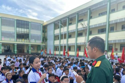 An Giang: Tuyên truyền pháp luật cho 2.300 học sinh biên giới