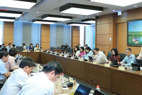 Đơn giản hóa thủ tục hành chính và điều kiện kinh doanh