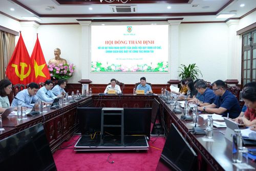 Đề xuất bố trí ngân sách 0,1% GDP hằng năm cho công tác nhân tài