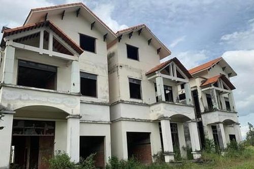 Đổ xô bán tháo khi bất động sản rớt giá liên tục