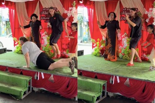 Chàng Tây hát 'Chỉ riêng mình ta' tại đám cưới miền Tây gây sốt mạng xã hội