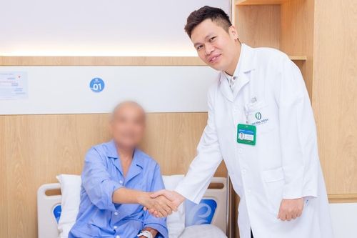 Khối ung thư 12cm từng không thể mổ, bất ngờ thu nhỏ còn 3,9cm sau xạ trị