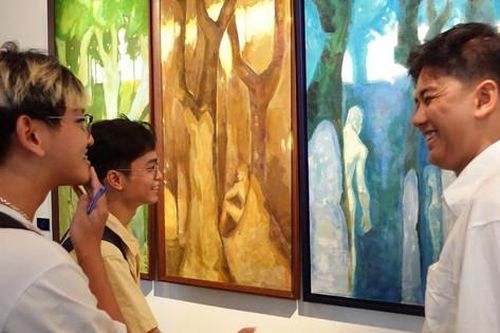 Làm mới trải nghiệm, đưa nghệ thuật đến gần công chúng