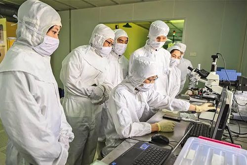 Dành khoảng 0,1% GDP mỗi năm cho công tác nhân tài