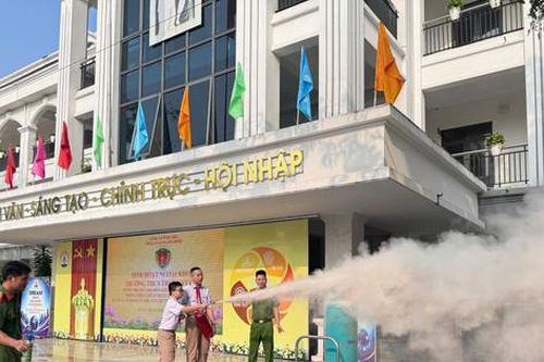 Quang Minh nâng cao ý thức chấp hành pháp luật, xây dựng trường học an toàn