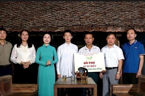 Quỹ 'Vì người nghèo' - điểm tựa để những ước mơ vươn lên