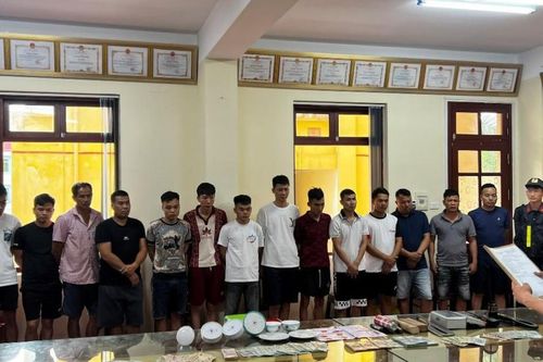 Lạng Sơn: Đánh bạc giữa rừng để né công an, 20 đối tượng bị khởi tố