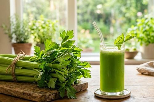 5 lợi ích sức khỏe khi uống nước ép cần tây mỗi ngày