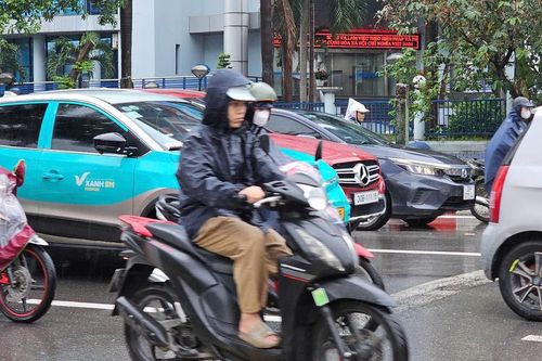 Không khí lạnh yếu khiến một vài nơi xuất hiện mưa dông
