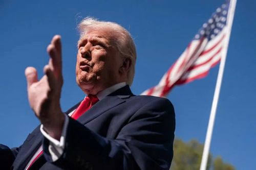 Ông Trump nói về giá xăng cao: 'Chúng ta đang kiếm bộn tiền'
