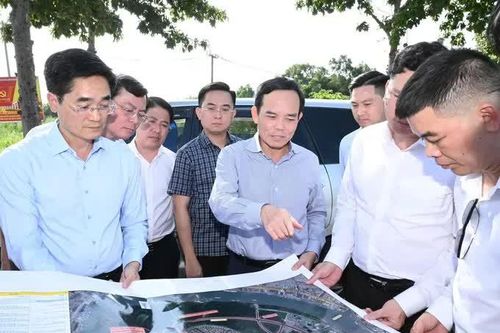 Bí thư TP.HCM kiểm tra tiến độ xây dựng Khu đô thị mới Thủ Thiêm