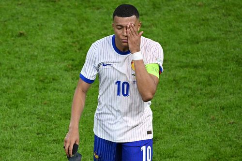 Mbappe bị hàng loạt thương hiệu Trung Quốc cắt hợp đồng