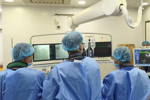 Cứu sống người đàn ông ngừng tim gần 30 phút do nhồi máu cơ tim