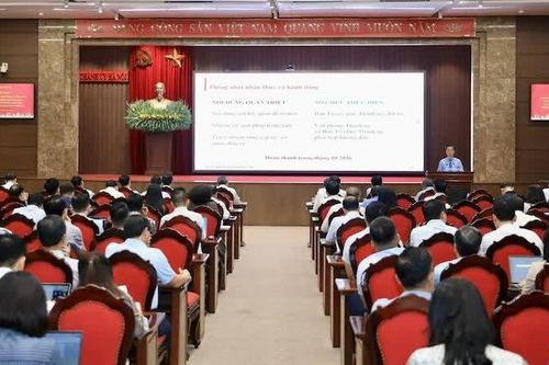 Bí thư Thành ủy Hà Nội yêu cầu cán bộ không né tránh trách nhiệm